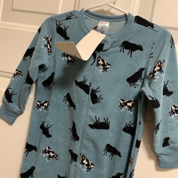 Old navy cow Pajamas